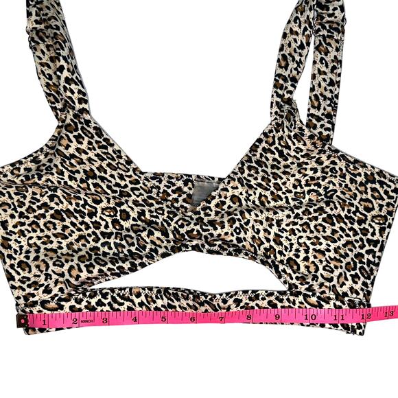 Kittenish by Jessie James Decker Animal Print Cutout Bikini Top Size Medium - Picture 10 of 11